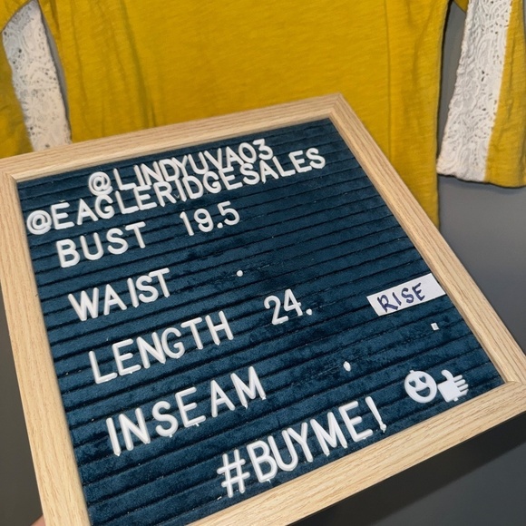 EUC Anthropologie Little Yellow Button Crochet 3/4 Sleeve Tee Shirt Size Small - Picture 5 of 5